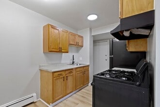 The Courts Apartment Homes in Indianapolis, IN - Foto de edificio - Building Photo