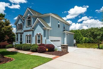 225 Heritage Lake Dr in Fayetteville, GA - Building Photo - Building Photo