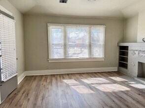 2521 NW 12th St in Oklahoma City, OK - Building Photo - Building Photo