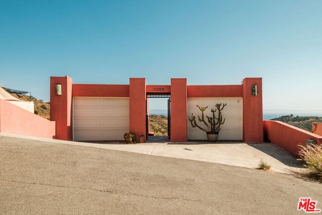 property at 3029 Sequit Dr
