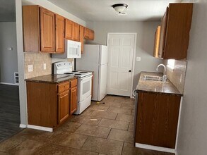 4724 SE Sunnymeade in Lawton, OK - Building Photo - Building Photo
