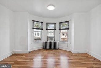 25 N Yewdall St in Philadelphia, PA - Building Photo - Building Photo