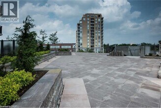 144 Park St in Waterloo, ON - Building Photo - Building Photo