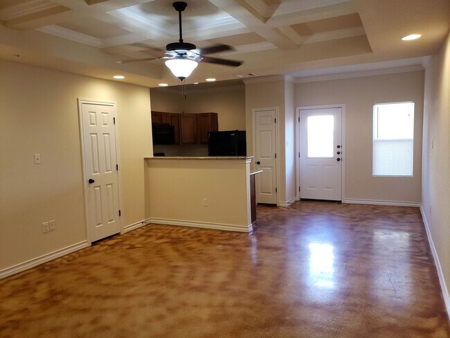 16818 Showdown Path in Selma, TX - Building Photo - Building Photo