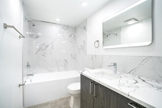 5455 Rue de Terrebonne in Montréal, QC - Building Photo - Building Photo