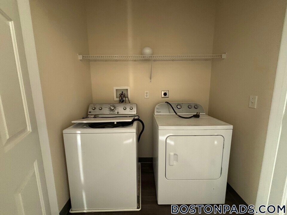 311 Lowell St in Andover, MA - Building Photo