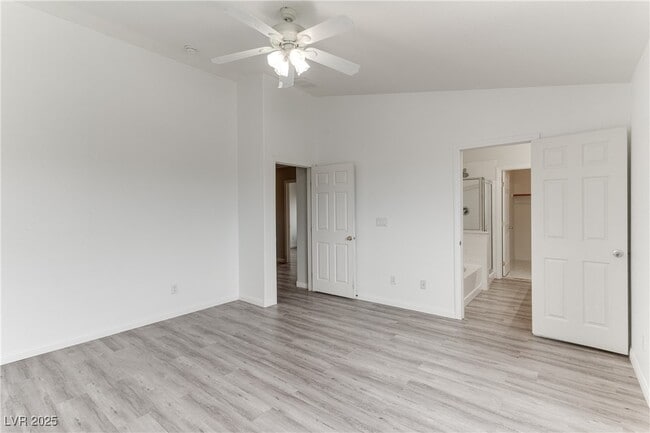 5614 Midnight Breeze St