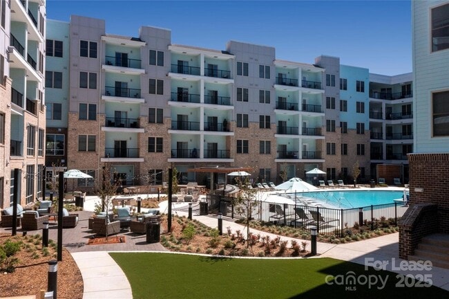 property at 8501 University Executive Park Dr