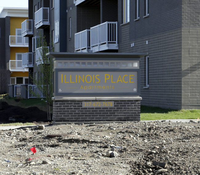 Illinois Place in Indianapolis, IN - Building Photo - Building Photo