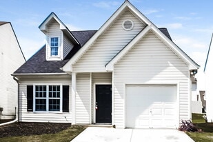 444 Village Bluff Dr in Lawrenceville, GA - Building Photo