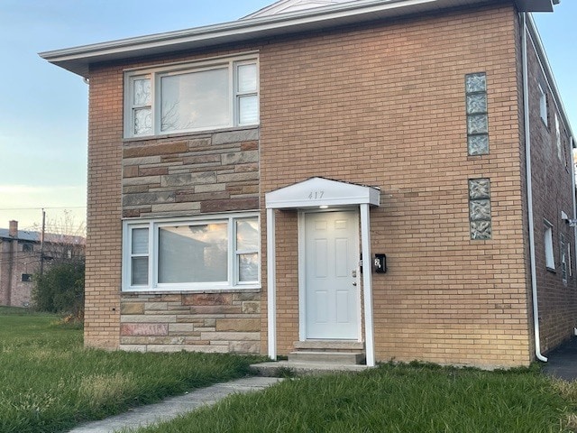 property at 417 W Hickory St