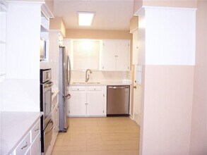 5406 Woodrow Ave in Austin, TX - Building Photo - Building Photo