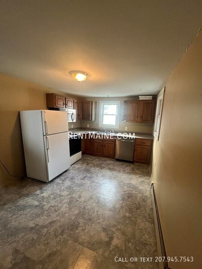 3 Carey Ln in Waterville, ME - Building Photo - Building Photo