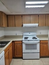 563 Midway Track, Unit k201 in Ocala, FL - Foto de edificio - Building Photo