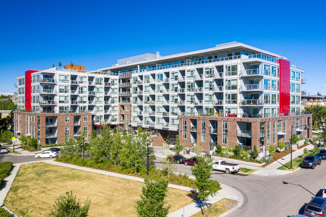 Radius Bridgeland in Calgary, AB - Building Photo