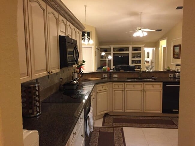 14044 Aster Ave in Wellington, FL - Building Photo - Building Photo