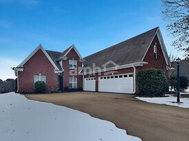 1285 Macon Hall Rd in Cordova, TN - Building Photo