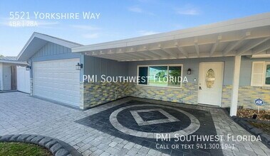5521 Yorkshire Way in Sarasota, FL - Building Photo - Building Photo
