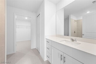 17627 Paradiso Wy in North Fort Myers, FL - Building Photo - Building Photo