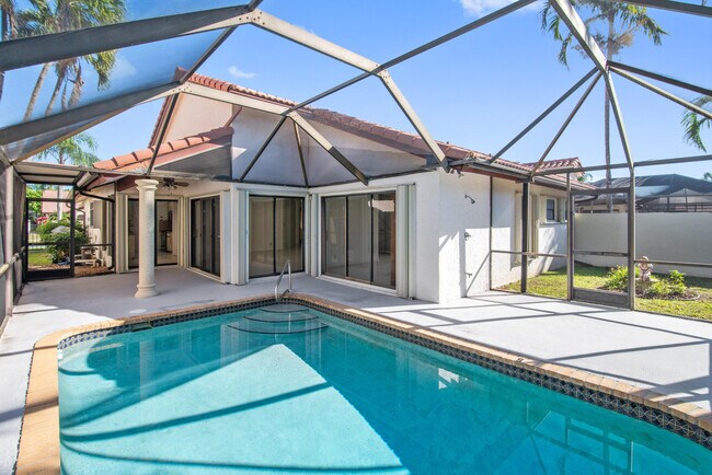 property at 7842 Villa Nova Dr N
