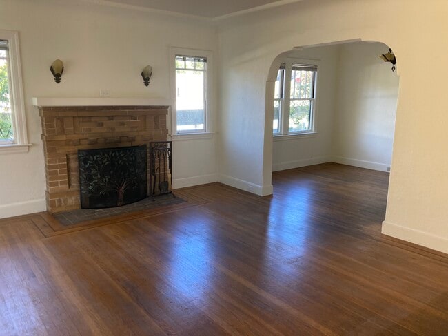 1924 Fifth Ave in San Rafael, CA - Building Photo - Building Photo