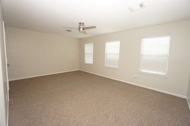 2434 Ranch Hollow Ct