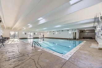 7877 E Mississippi Ave, Unit 106 in Denver, CO - Foto de edificio - Building Photo
