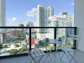 239 SW 9th St in Miami, FL - Building Photo - Building Photo