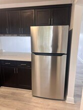 8875 Fontainebleau Blvd in Miami, FL - Building Photo - Building Photo