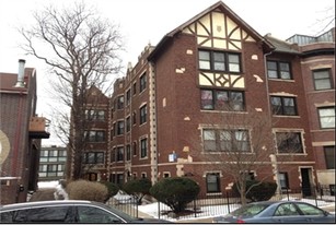 650 W Wellington Ave in Chicago, IL - Foto de edificio - Building Photo