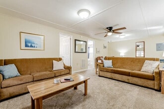 409 Taylor St in West Columbia, SC - Building Photo - Building Photo
