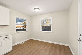 268 Bedford Ave in Xenia, OH - Building Photo - Building Photo