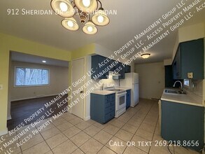 912 Sheridan Dr in Kalamazoo, MI - Building Photo - Building Photo