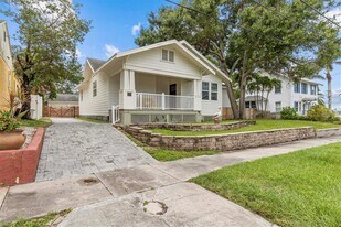 309 Lebeau St in Clearwater, FL - Building Photo