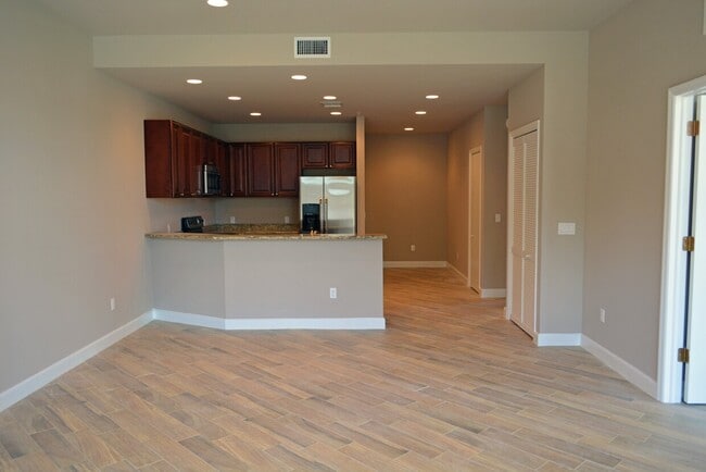 Corsica Rive in Ft. Myers, FL - Building Photo - Building Photo
