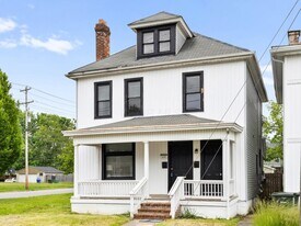 429 S Champion Ave in Columbus, OH - Building Photo