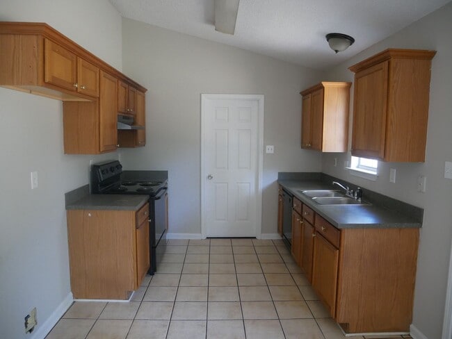 2610 Waverly Dr in Horn Lake, MS - Building Photo - Building Photo