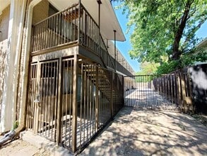 4931 Junius St in Dallas, TX - Building Photo - Building Photo