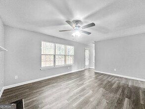 1409 Isleworth Cir in Atlanta, GA - Building Photo - Building Photo