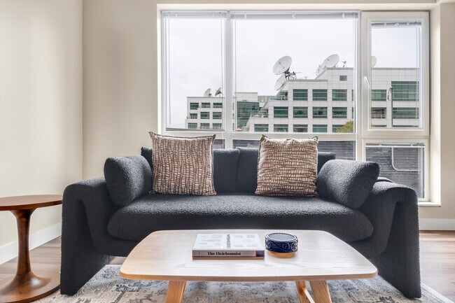 101 Taylor Ave N in Seattle, WA - Foto de edificio - Building Photo