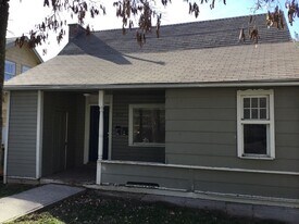 623 S Jefferson St in Moscow, ID - Building Photo