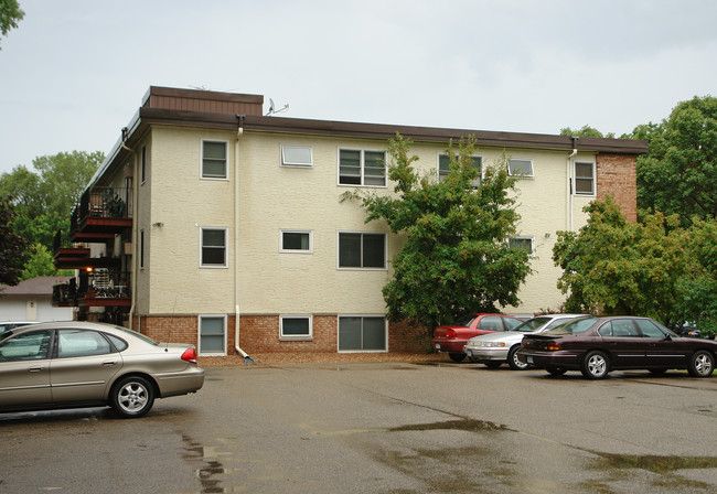 2008 4th St S in South St. Paul, MN - Foto de edificio - Building Photo