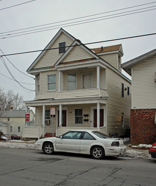 1925 Van Vranken Ave in Schenectady, NY - Foto de edificio - Building Photo