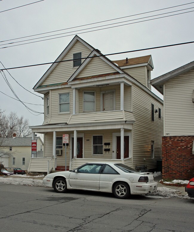 1925 Van Vranken Ave in Schenectady, NY - Building Photo - Building Photo