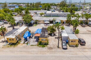 5730 4th Ave in Key West, FL - Building Photo