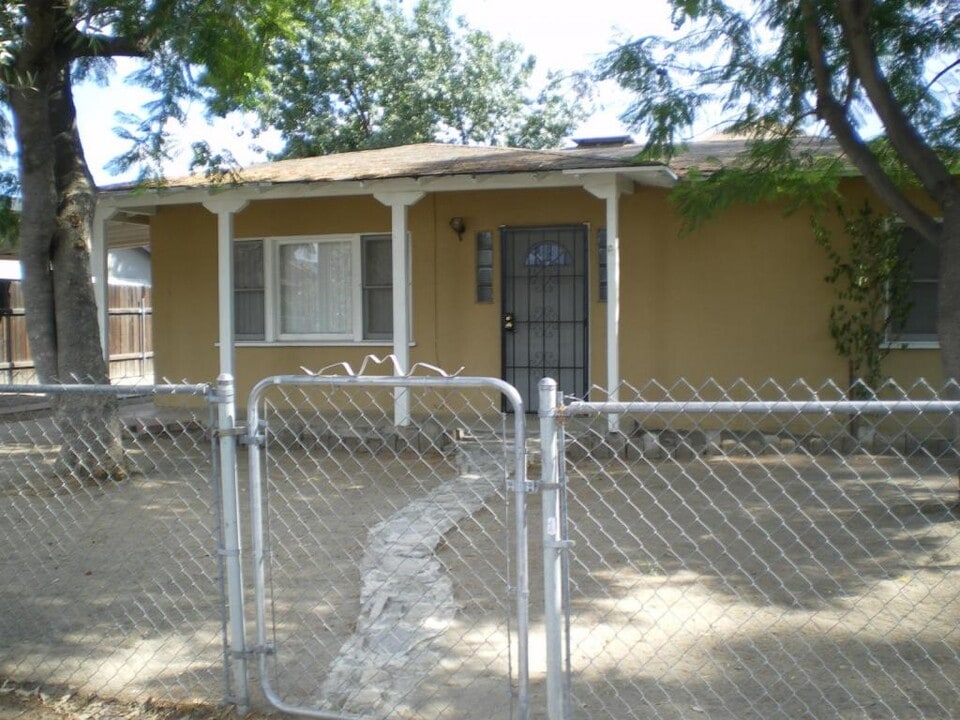41285 Johnston Ave in Hemet, CA - Building Photo