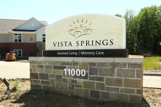 Vista Springs Quail Highlands in Concord Township, OH - Foto de edificio - Building Photo