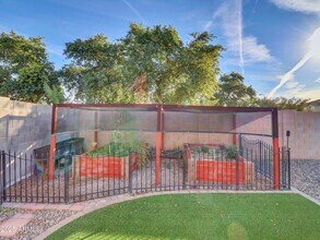 3405 W Alta Vista Rd in Phoenix, AZ - Building Photo - Building Photo