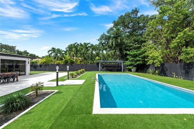 941 NE 83rd St in Miami, FL - Building Photo - Building Photo