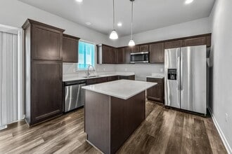 15135 Bellflower Ln in Waukee, IA - Building Photo - Building Photo